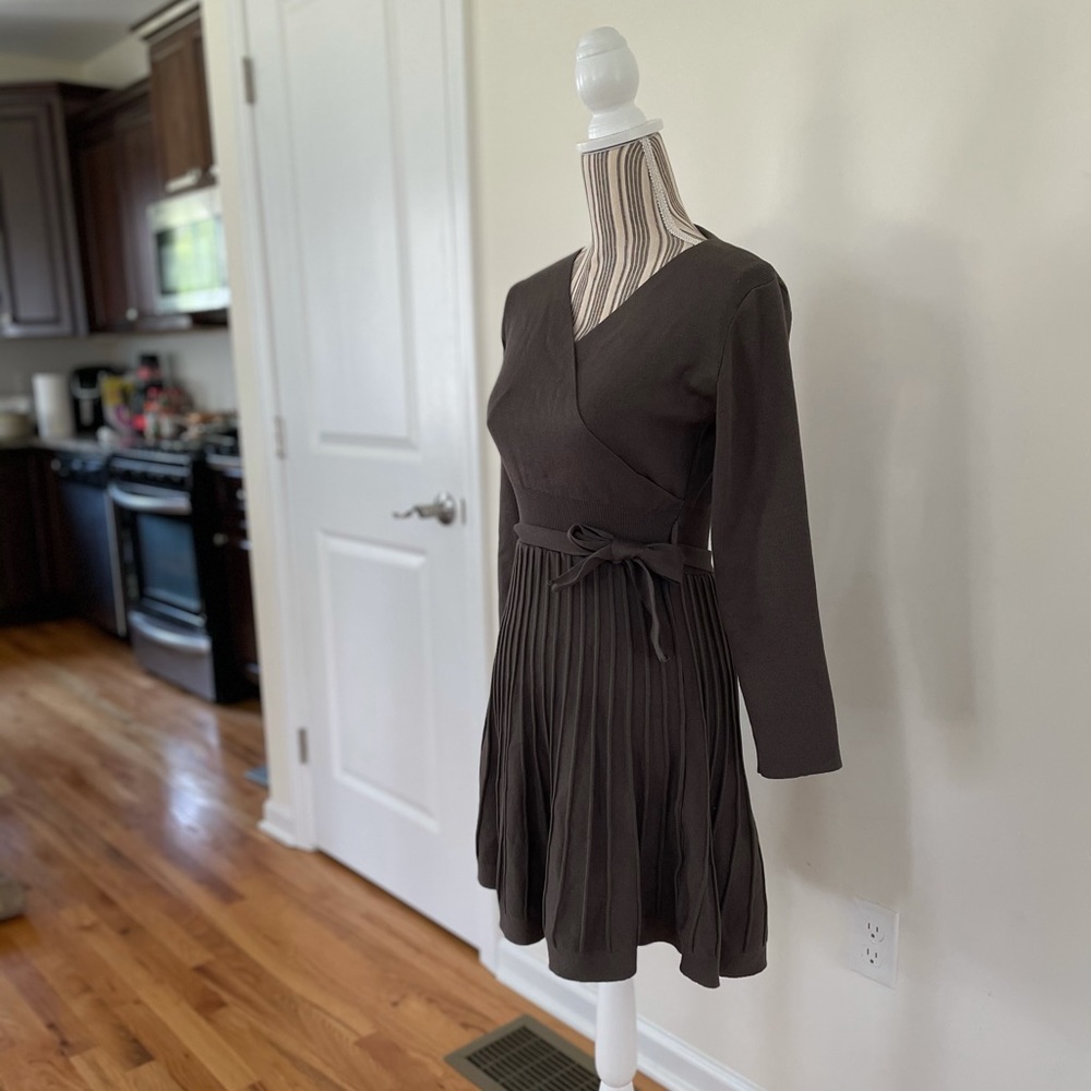 NWOT Sweater Knit Brown Dress S